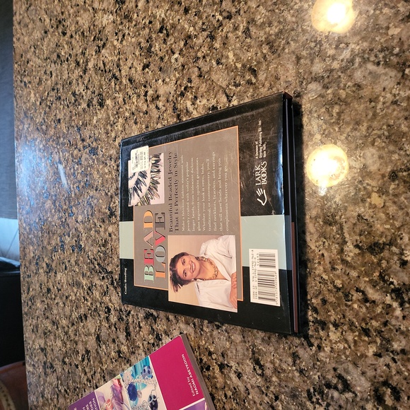 SOLD - 3/$25 ✨️ Set of 2 Beaded Jewelry Books - Picture 4 of 13